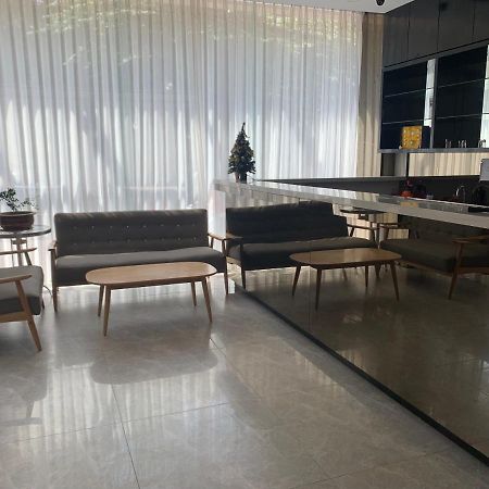 Oyo 676 ホテル オーサカ Batam エクステリア 写真