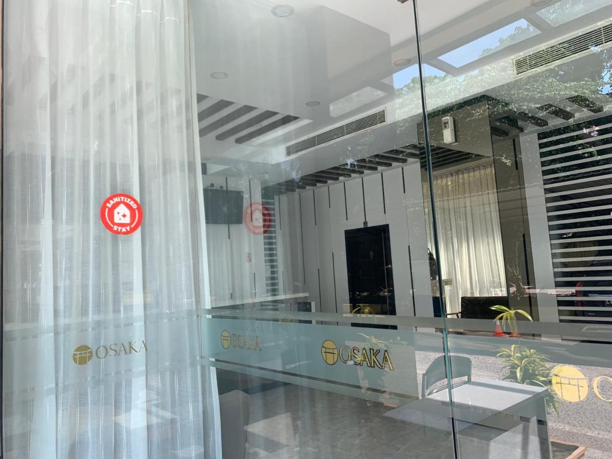 Oyo 676 ホテル オーサカ Batam エクステリア 写真